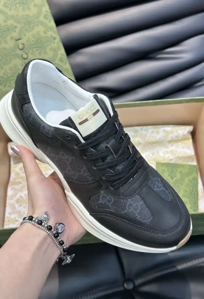 hype Gucci Sneakers