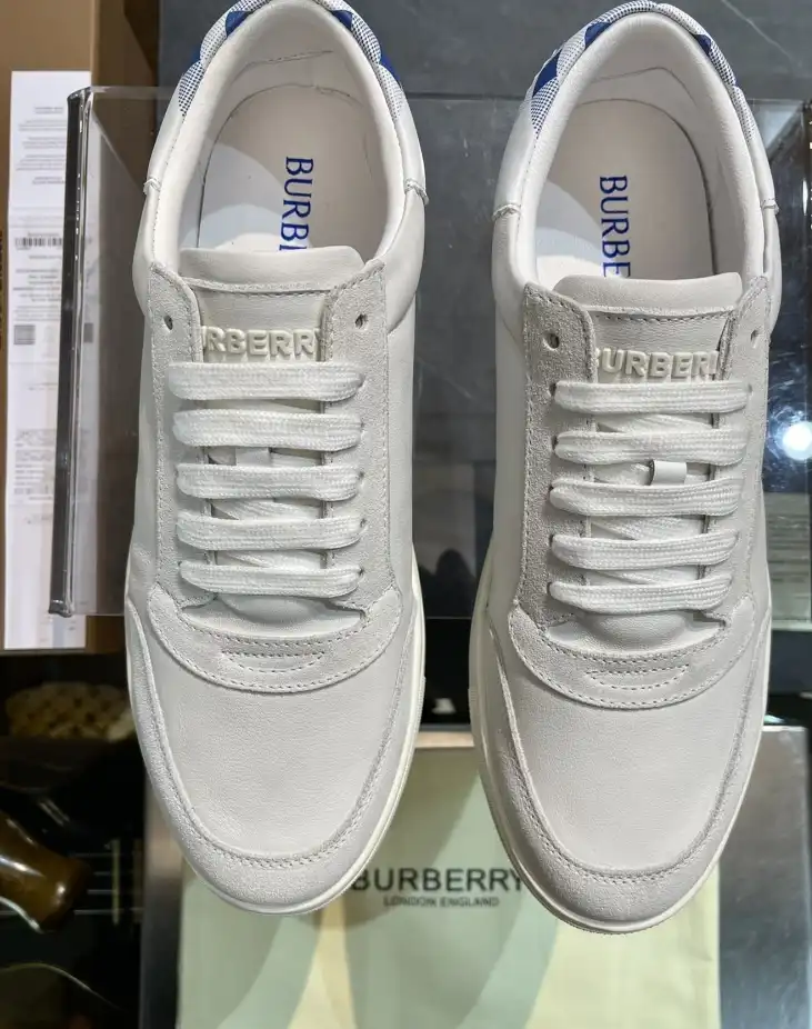 hype Burberry Sneakers