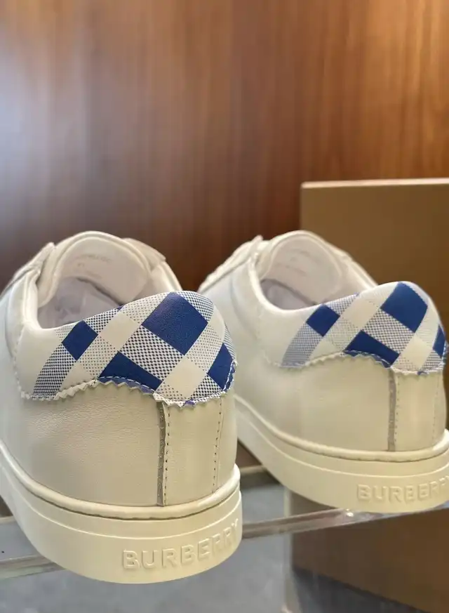 hype Burberry Sneakers