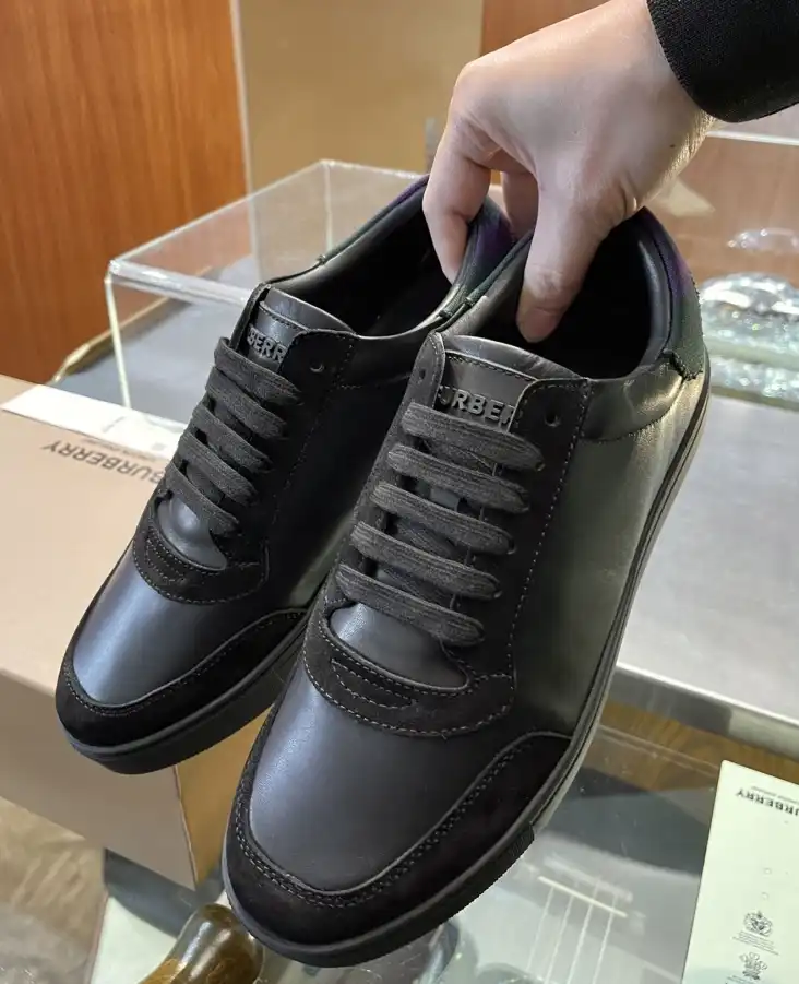 hype Burberry Sneakers