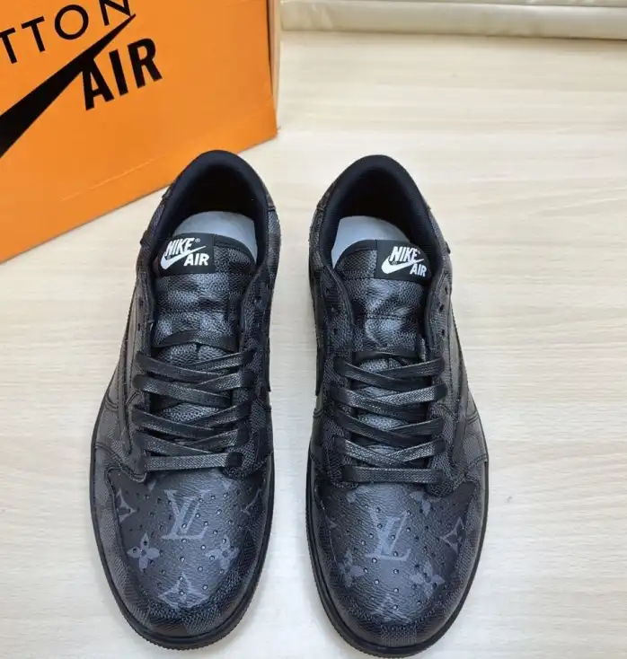 hype Louis Vuitton Sneakers