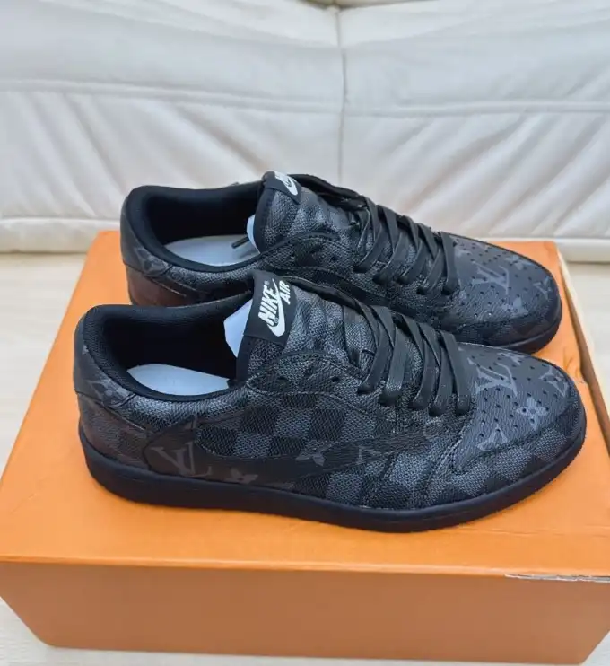 hype Louis Vuitton Sneakers