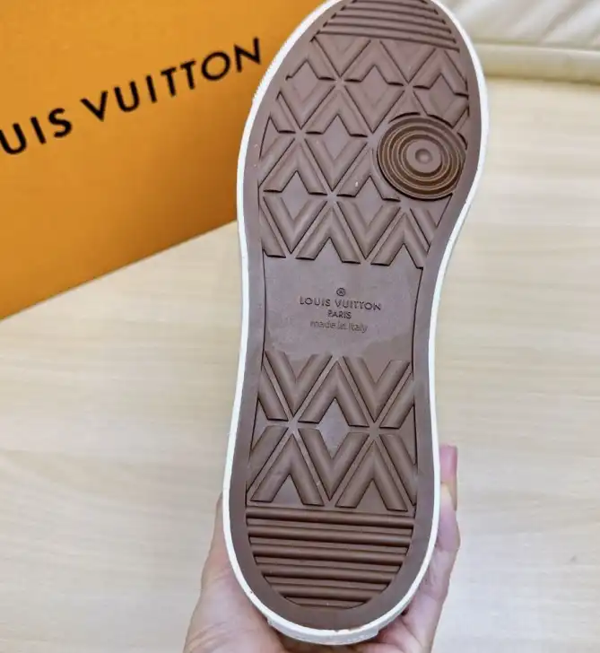 hype Louis Vuitton Sneakers