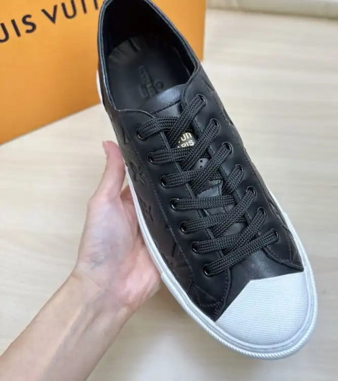 hype Louis Vuitton Sneakers