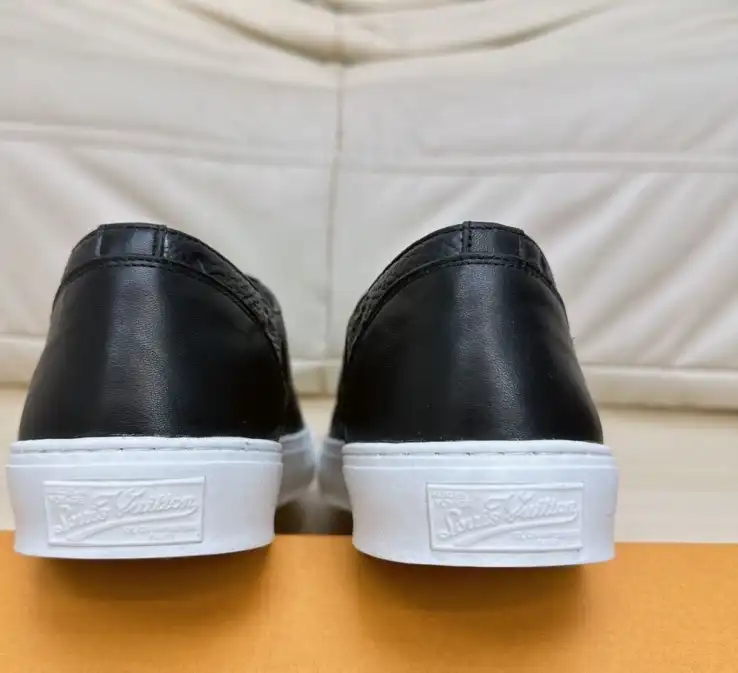 hype Louis Vuitton Sneakers