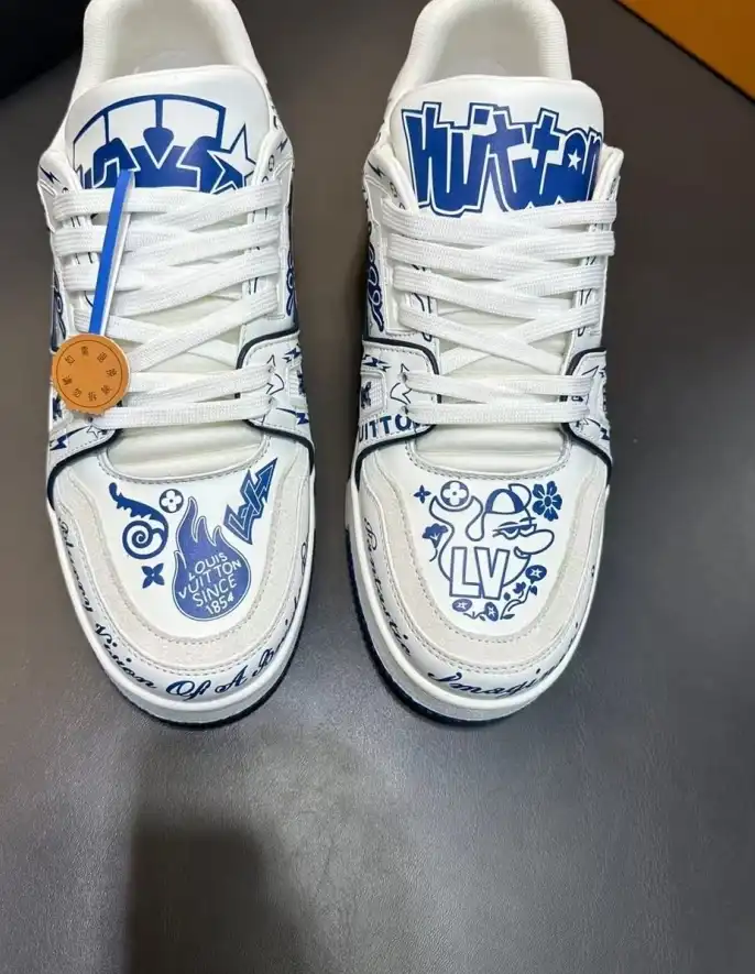 hype Louis Vuitton Sneakers