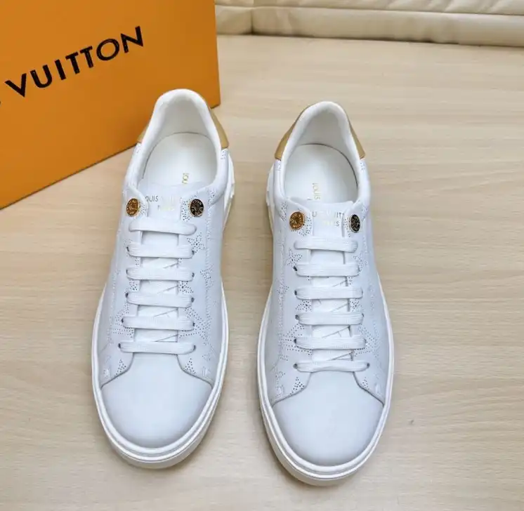 hype Louis Vuitton Sneakers