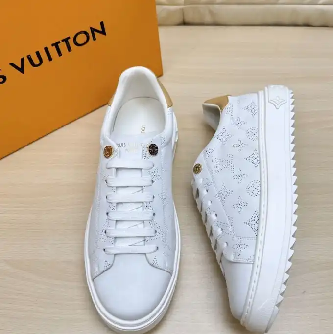 hype Louis Vuitton Sneakers