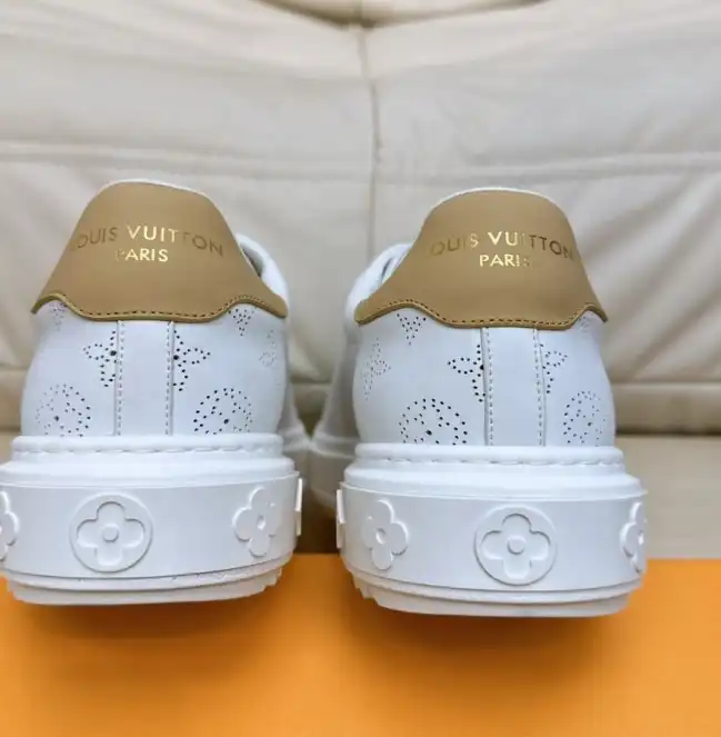 hype Louis Vuitton Sneakers