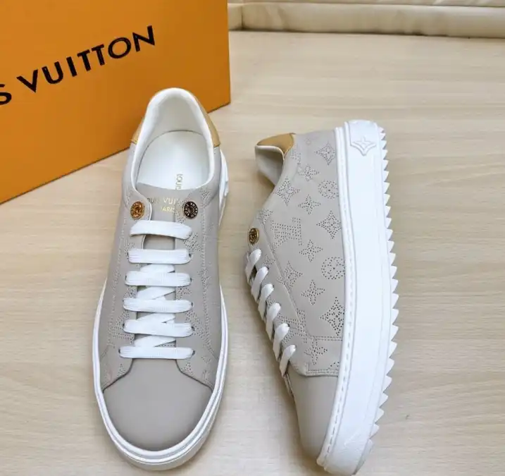 hype Louis Vuitton Sneakers