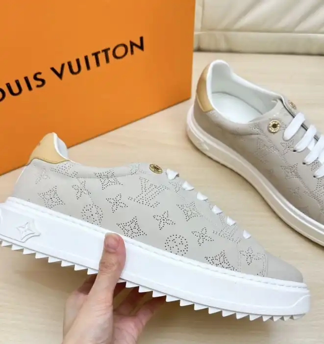 hype Louis Vuitton Sneakers