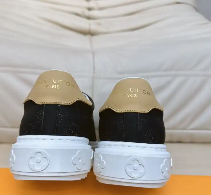 hype Louis Vuitton Sneakers