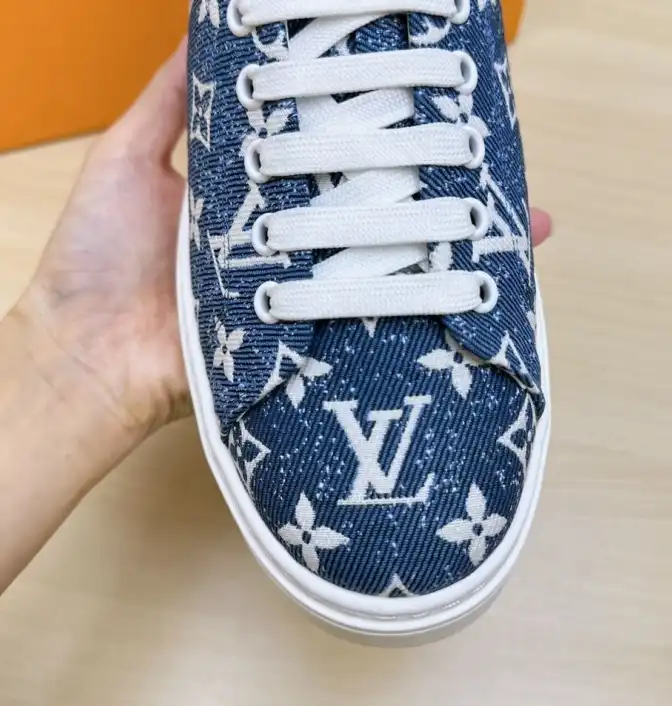 hype Louis Vuitton Sneakers