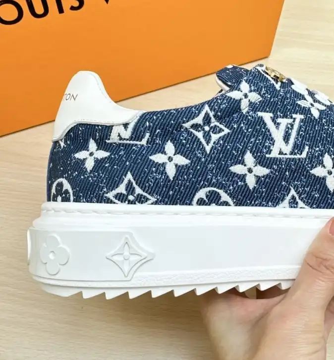 hype Louis Vuitton Sneakers