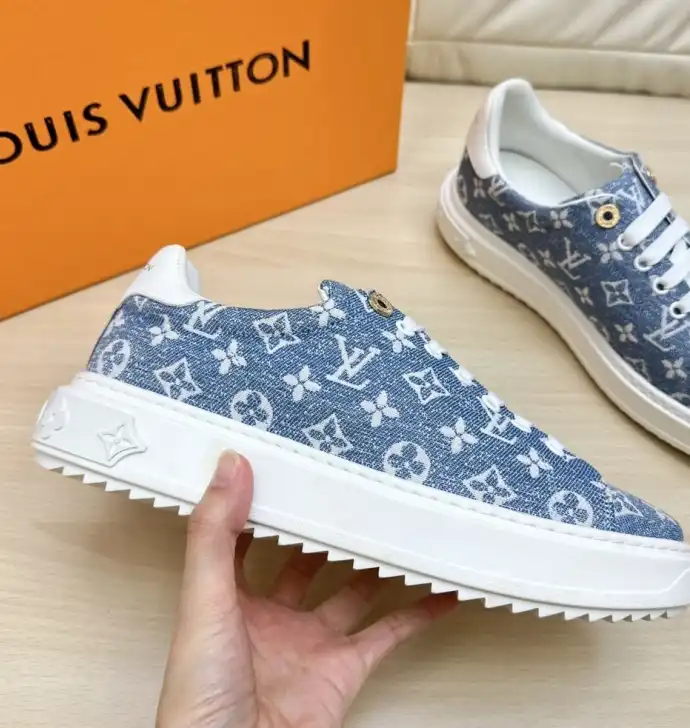 hype Louis Vuitton Sneakers