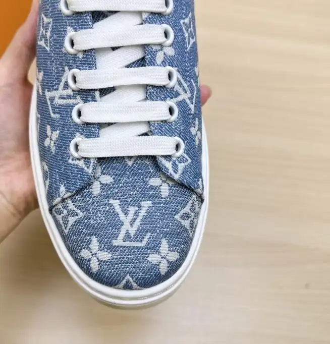 hype Louis Vuitton Sneakers