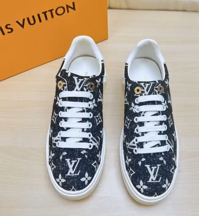 hype Louis Vuitton Sneakers