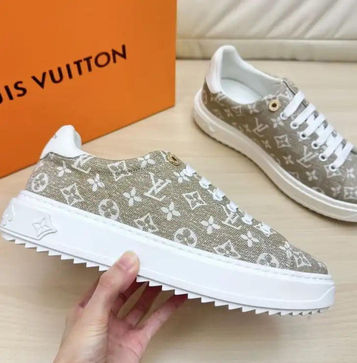 hype Louis Vuitton Sneakers