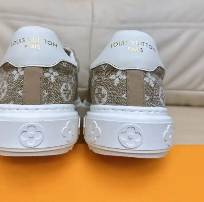 hype Louis Vuitton Sneakers