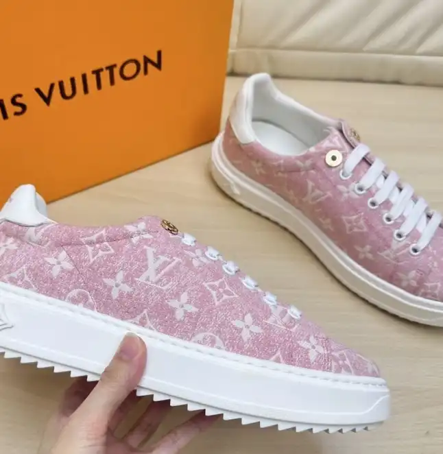 hype Louis Vuitton Sneakers