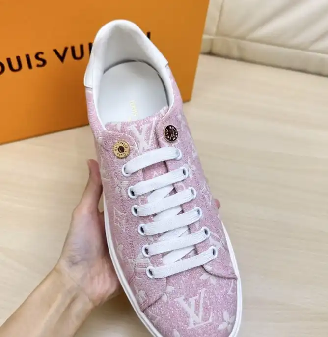 hype Louis Vuitton Sneakers