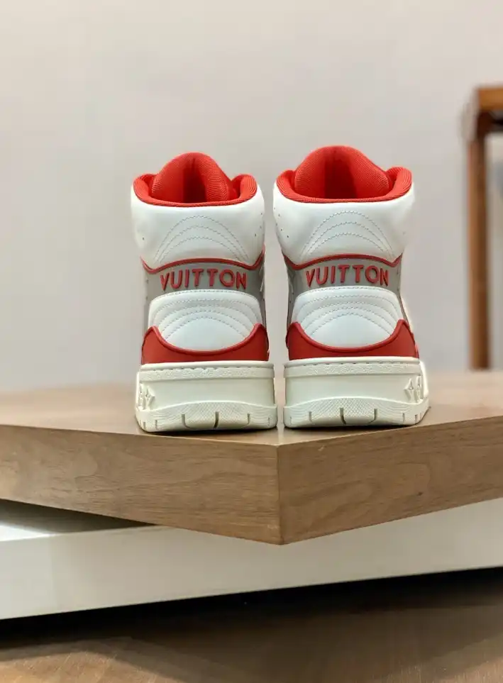 hype Louis Vuitton Sneakers