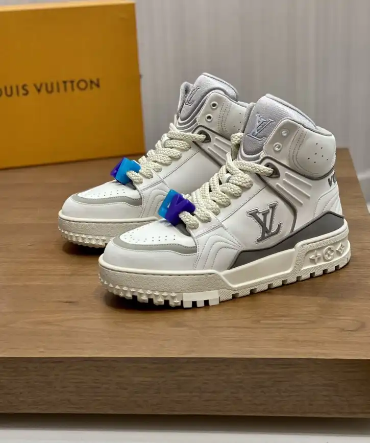 hype Louis Vuitton Sneakers