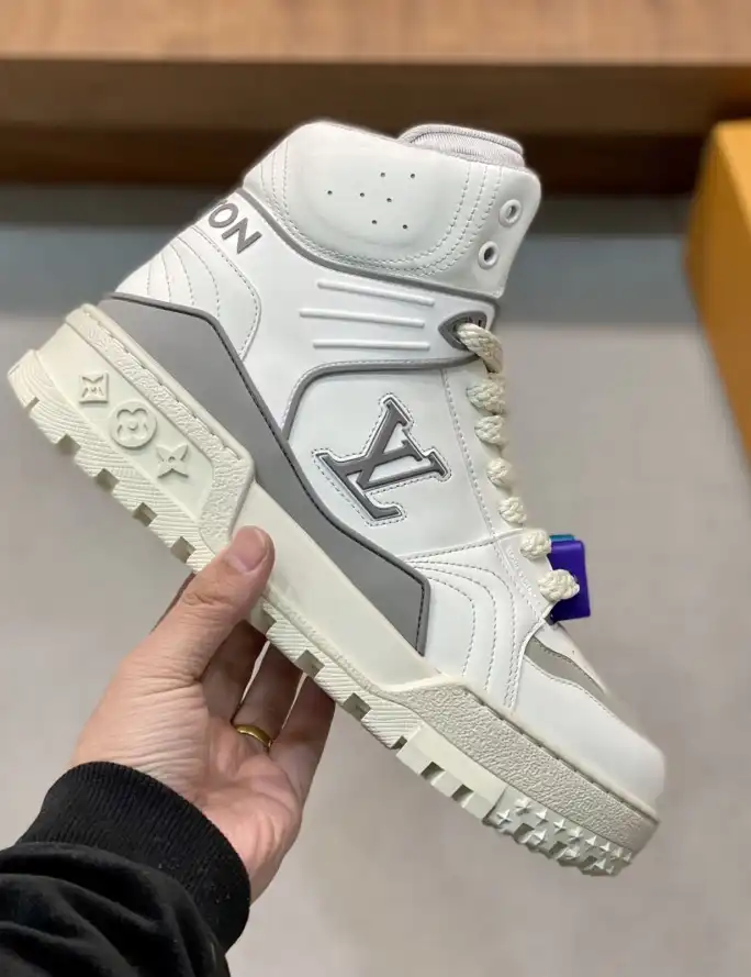 hype Louis Vuitton Sneakers