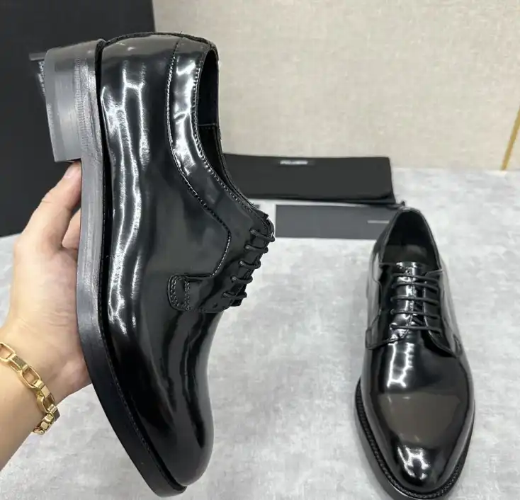 hype Dolce & Gabbana Leather Shoes