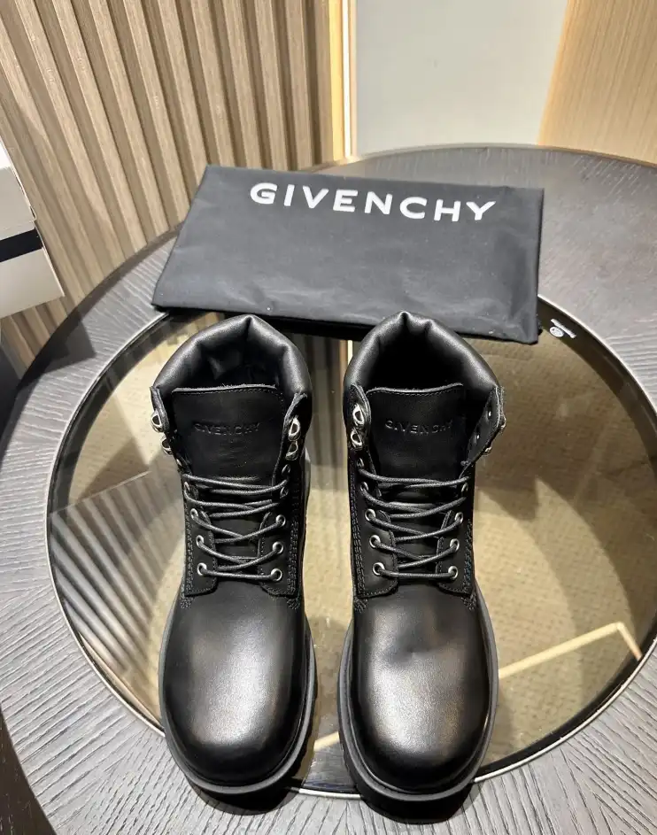 hype Louis Vuitton Boots