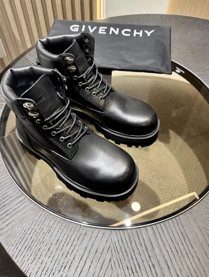 hype Louis Vuitton Boots