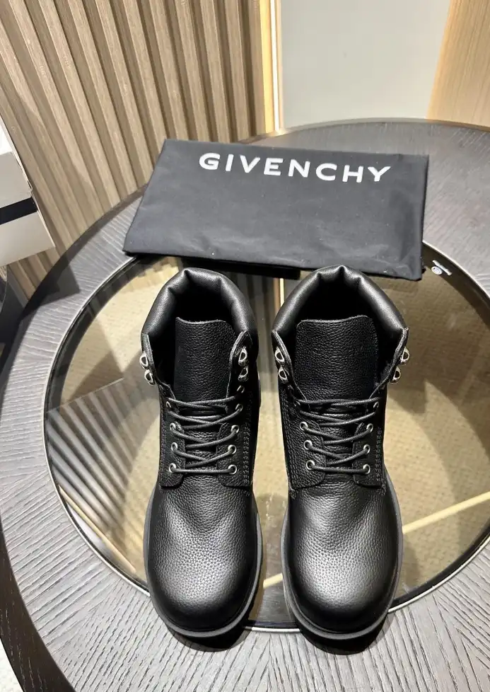 hype Louis Vuitton Boots