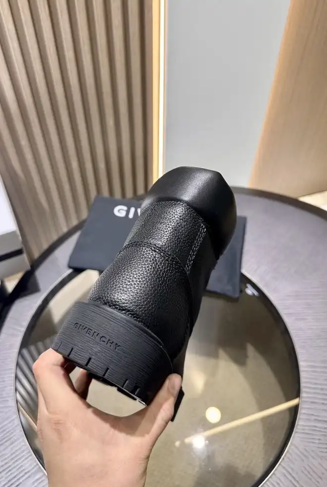 hype Louis Vuitton Boots