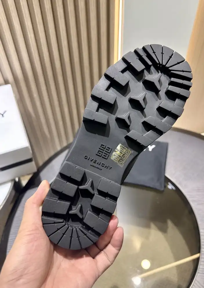 hype Louis Vuitton Boots