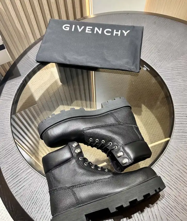 hype Louis Vuitton Boots