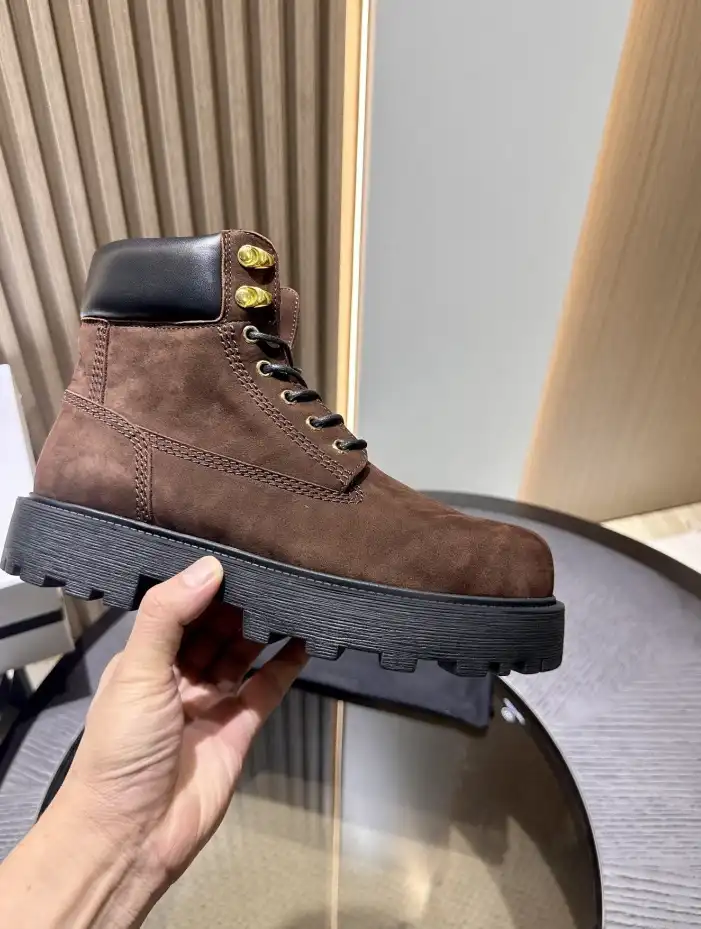 hype Louis Vuitton Boots