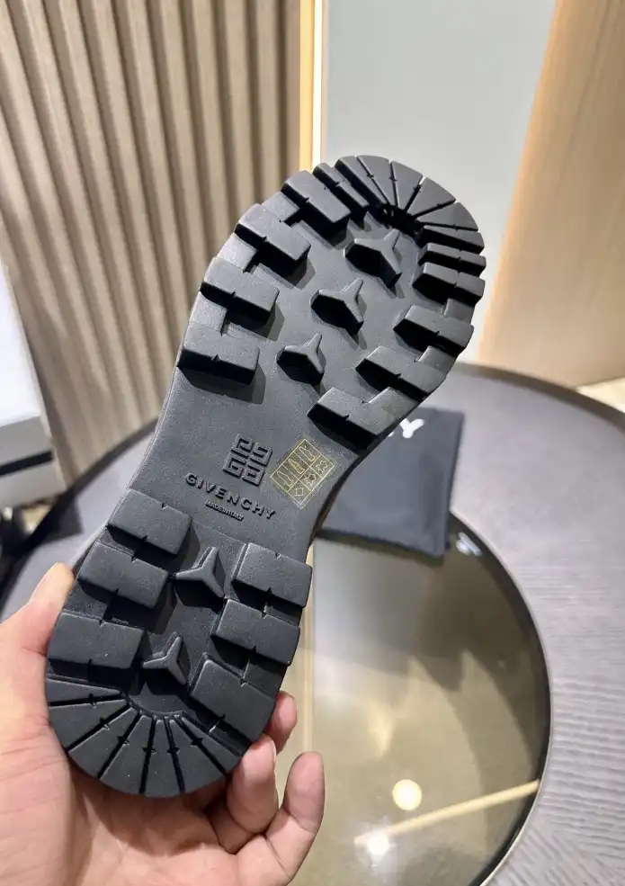 hype Louis Vuitton Boots