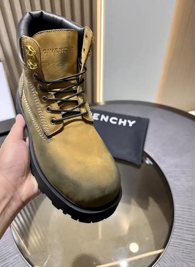 hype Louis Vuitton Boots