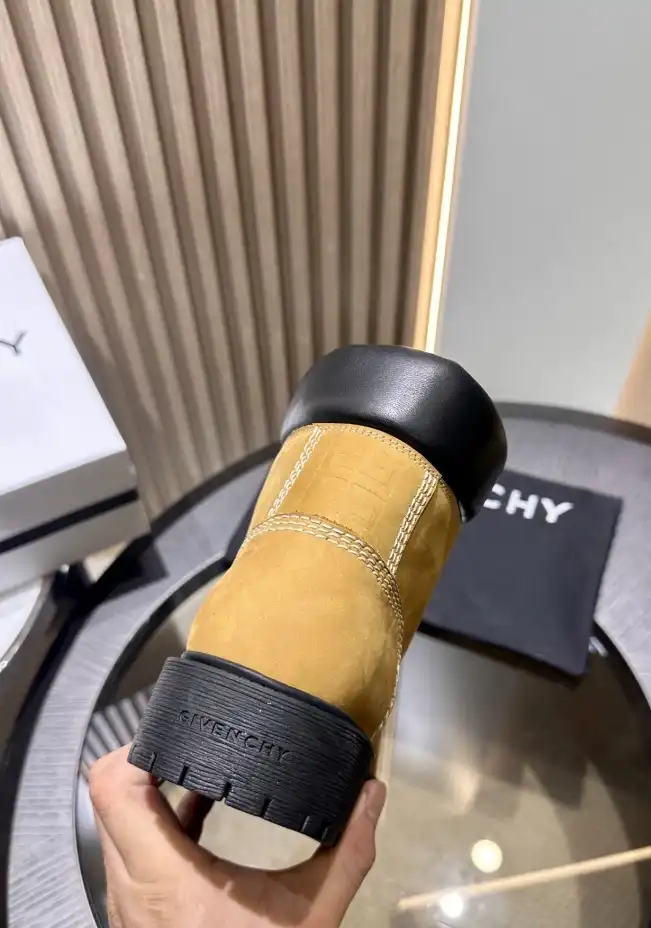 hype Louis Vuitton Boots