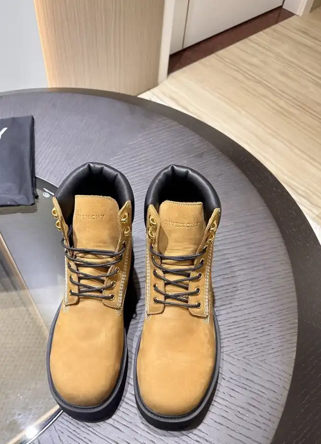 hype Louis Vuitton Boots