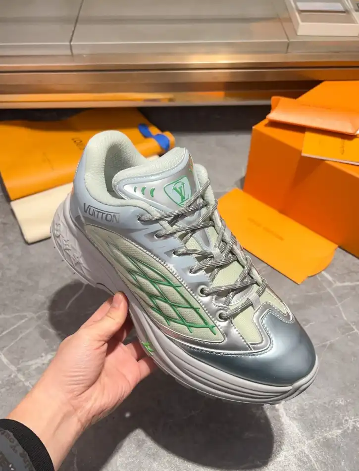 hype Louis Vuitton Sneakers