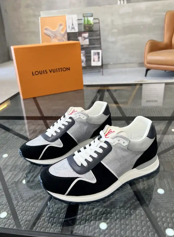 hype Louis Vuitton Sneakers