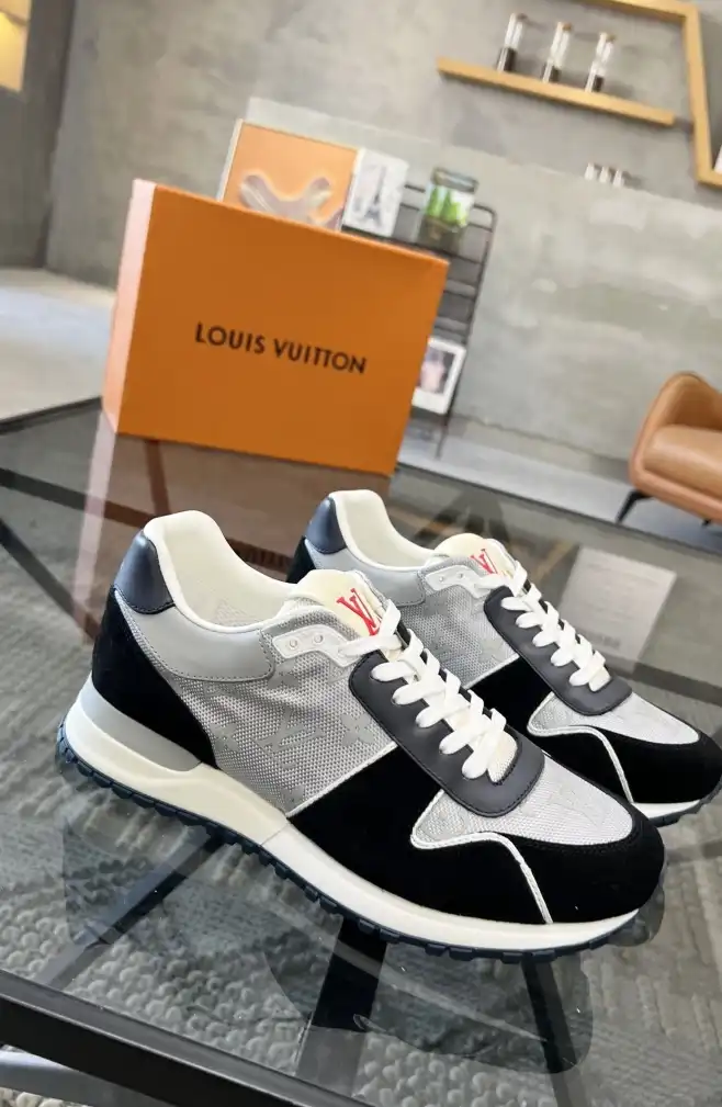 hype Louis Vuitton Sneakers