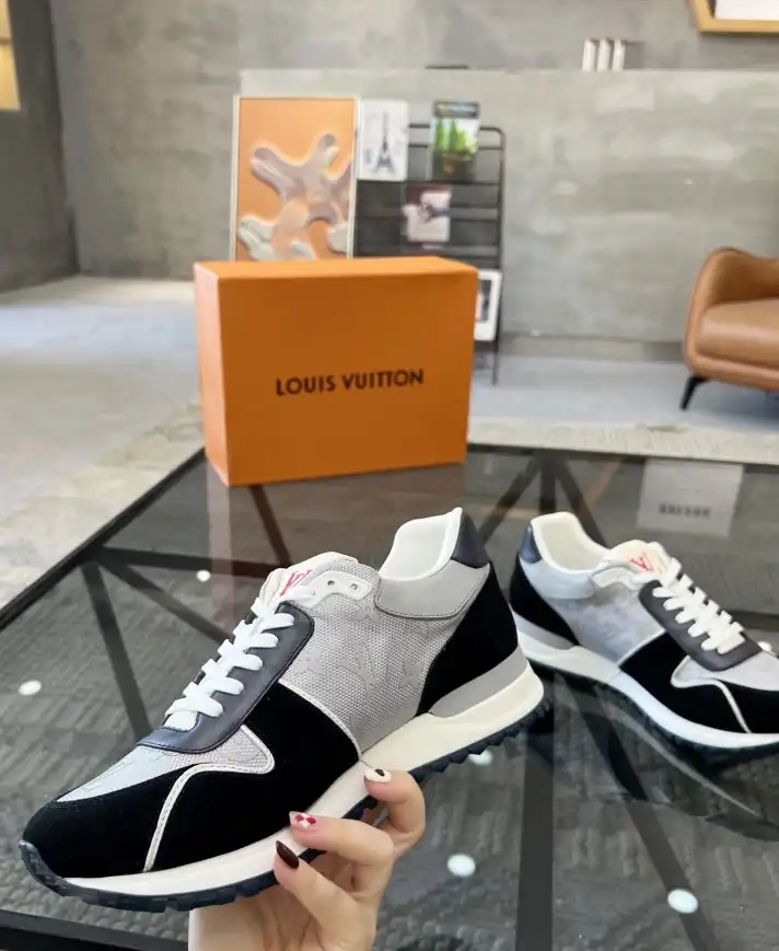 hype Louis Vuitton Sneakers