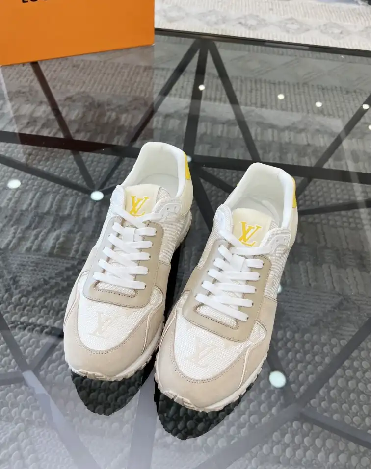 hype Louis Vuitton Sneakers