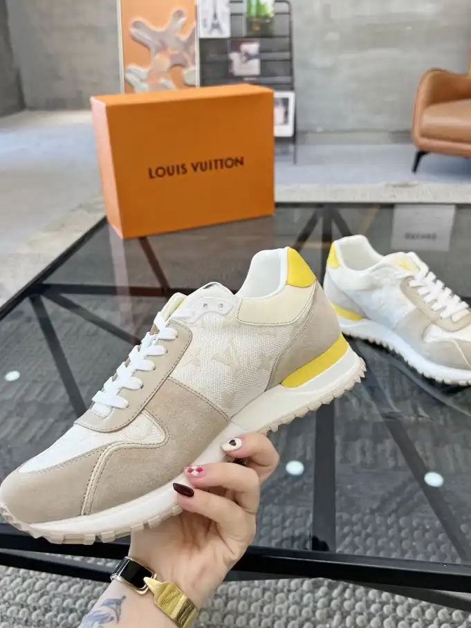 hype Louis Vuitton Sneakers