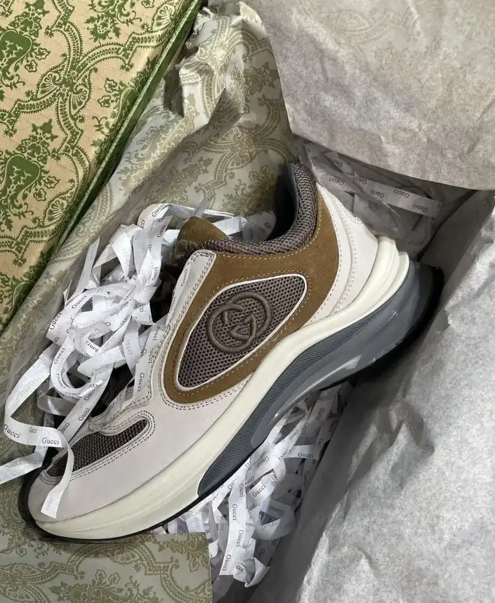 hype Gucci Sneakers