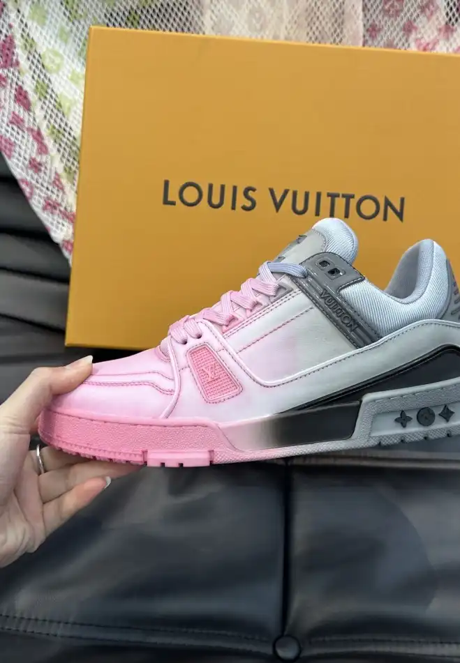 hype Louis Vuitton Sneakers