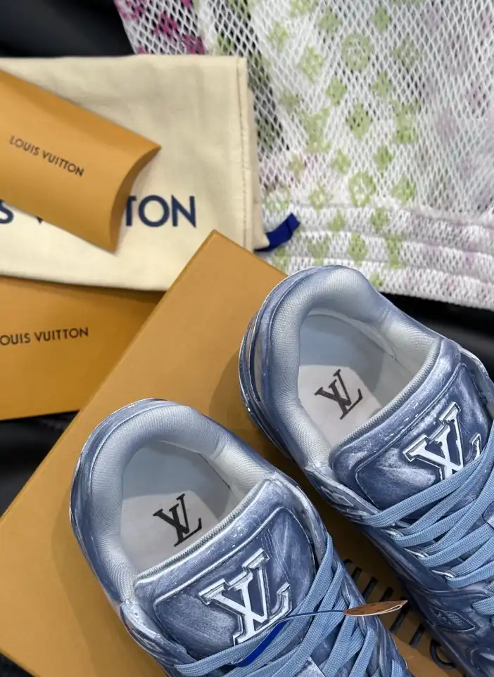 hype Louis Vuitton Sneakers