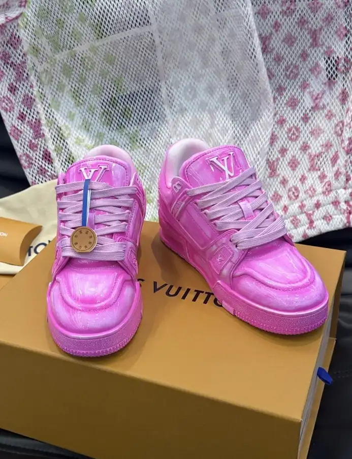 hype Louis Vuitton Sneakers